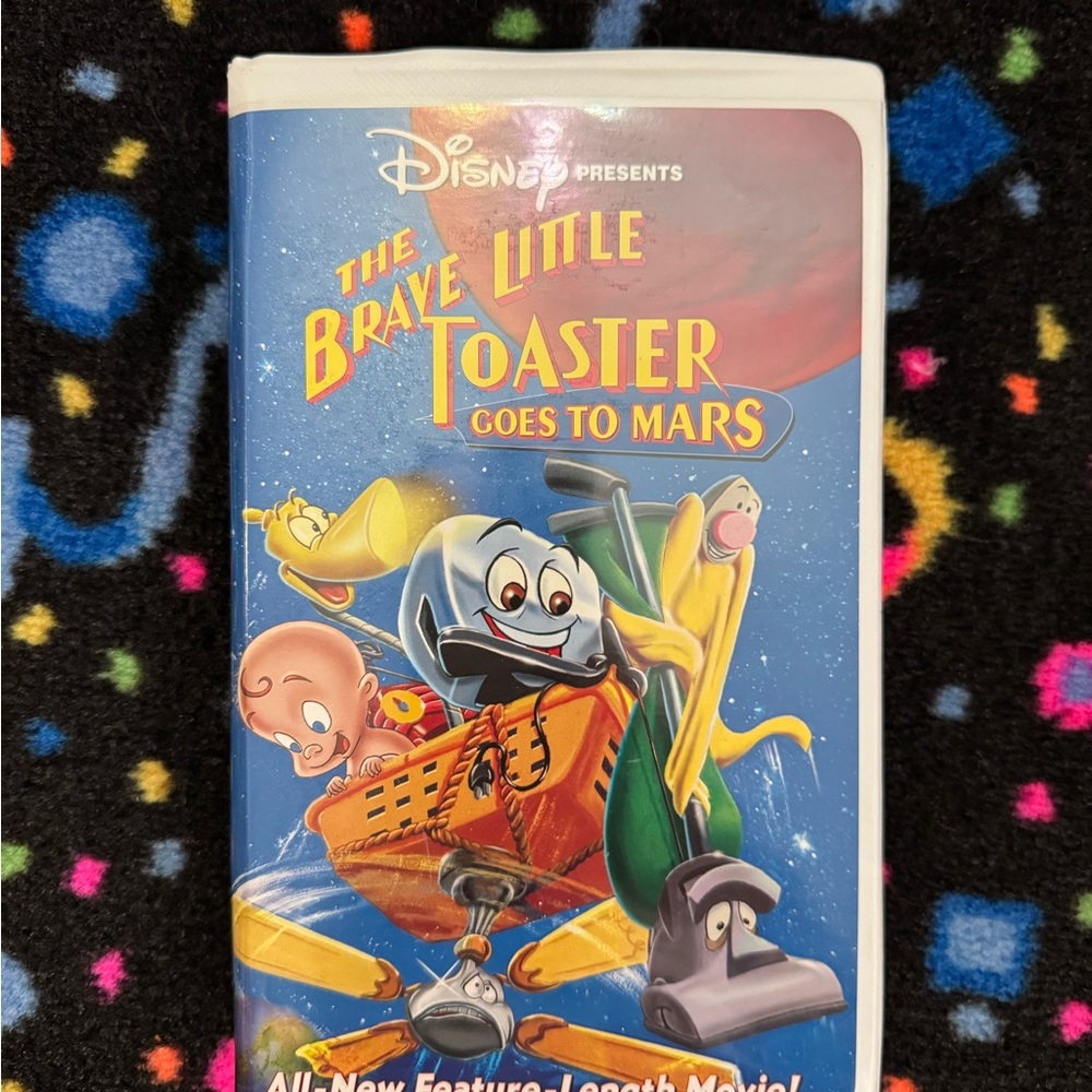 Disney's The Brave‎ Little Toaster Goes to Mars - Blue and Yellow Cover